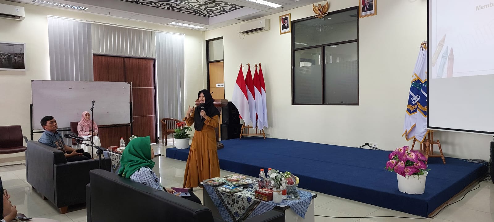 Workshop LiterAsyik : Literasi Inklusi Sosial Bagi Pengelola Perpustakaan RPTRA Kota Administrasi Jakarta Timur